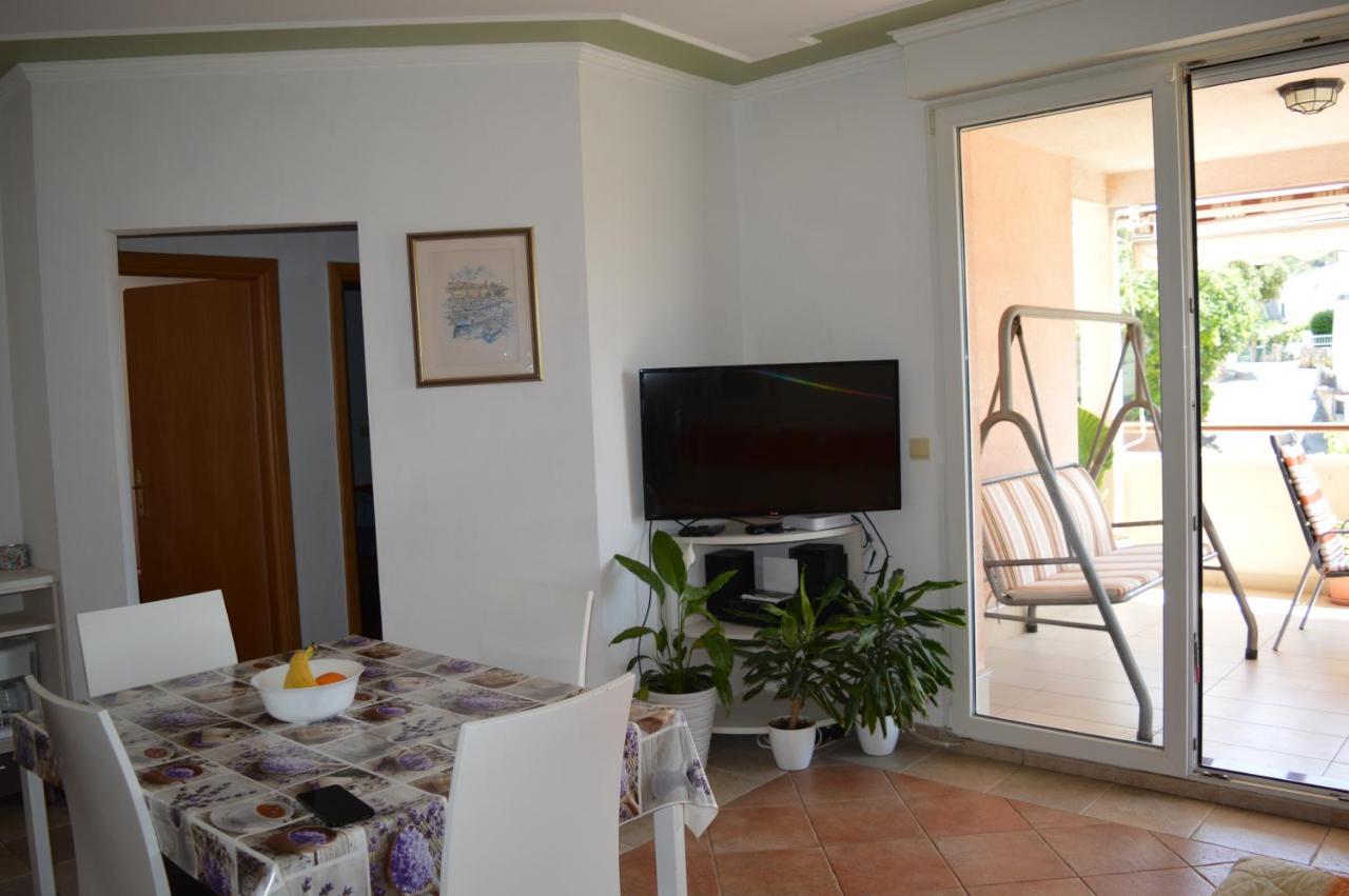 Apartment Svrco Zaboric Buitenkant foto