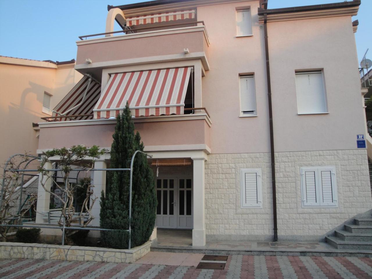Apartment Svrco Zaboric Buitenkant foto