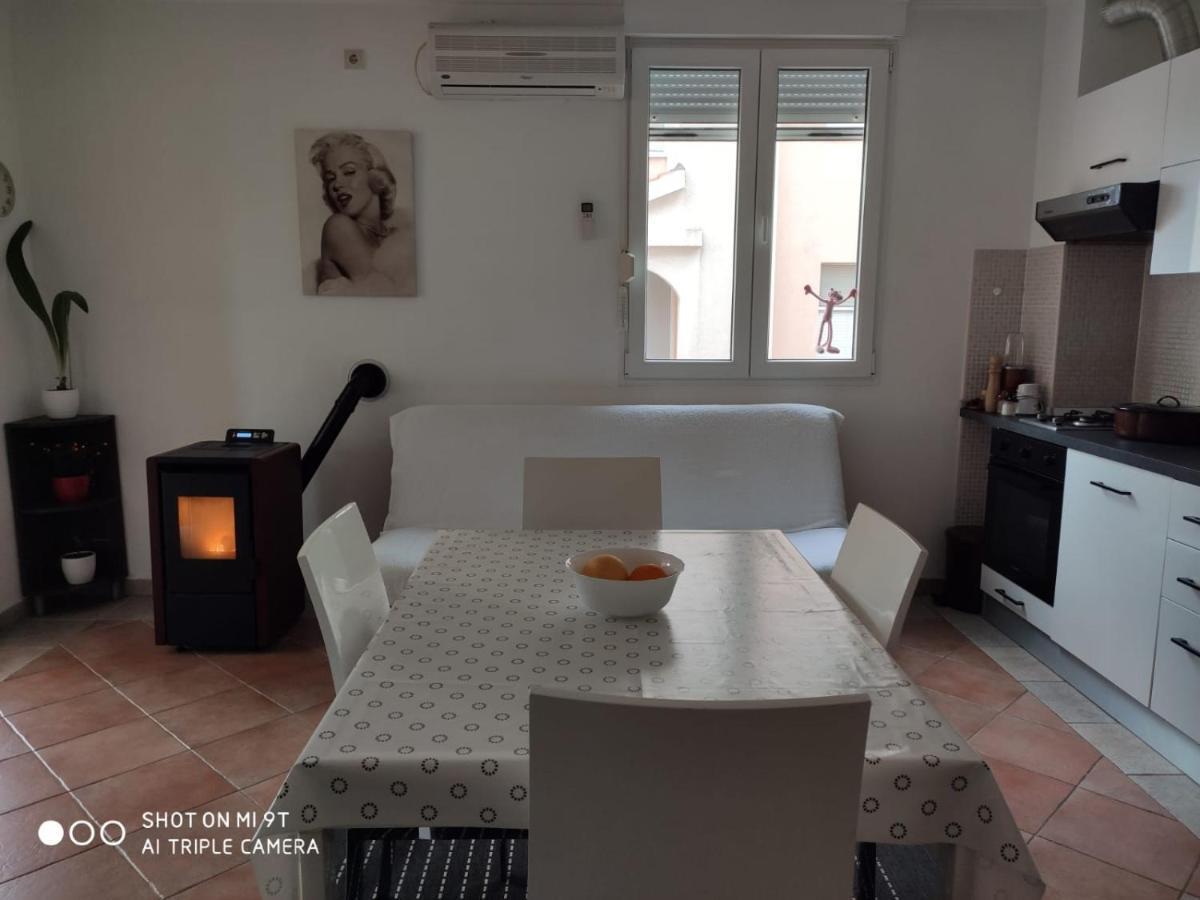 Apartment Svrco Zaboric Buitenkant foto