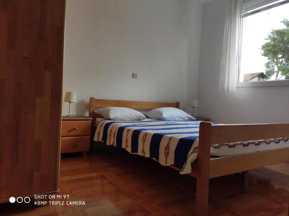 Apartment Svrco Zaboric Buitenkant foto