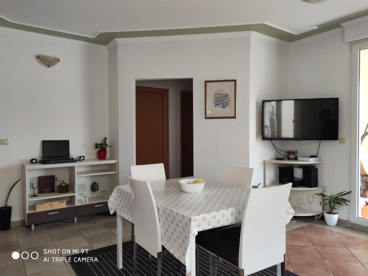 Apartment Svrco Zaboric Buitenkant foto