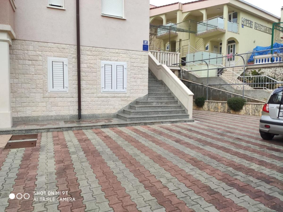 Apartment Svrco Zaboric Buitenkant foto